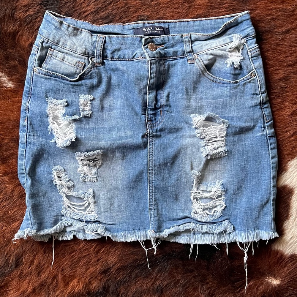 Wax Jean Distressed Medium Wash Mini Skirt Large
